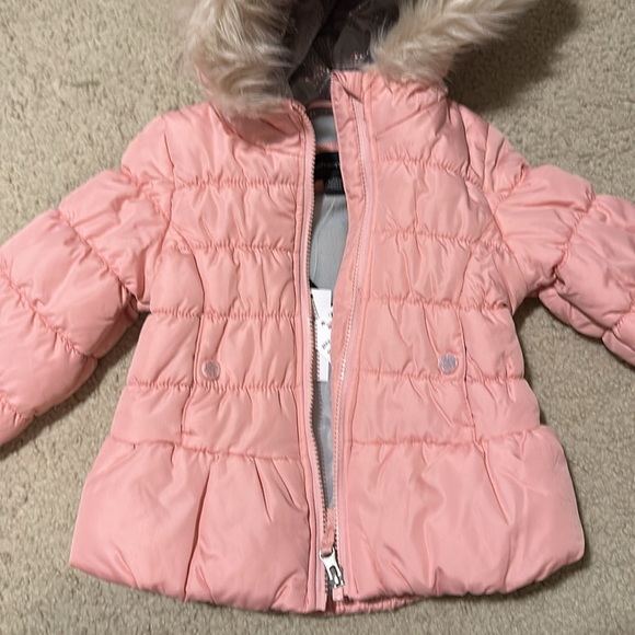 NWT - Size 4 coat with faux fir hood - Picture 2 of 7